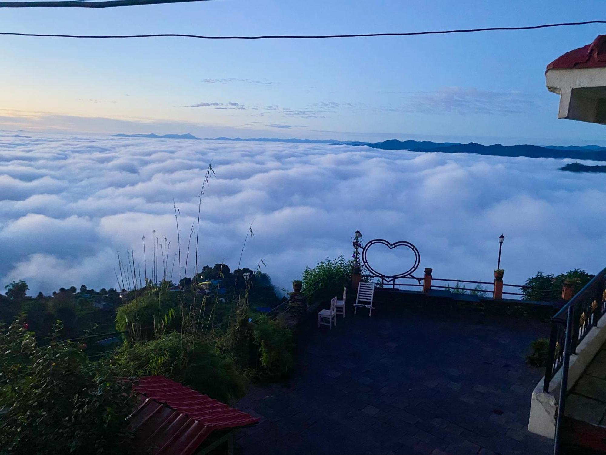 Panoramic View Guest House Sarangkot Pokhara Eksteriør bilde